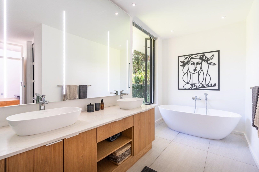 To Let 3 Bedroom Property for Rent in Tamboerskloof Western Cape